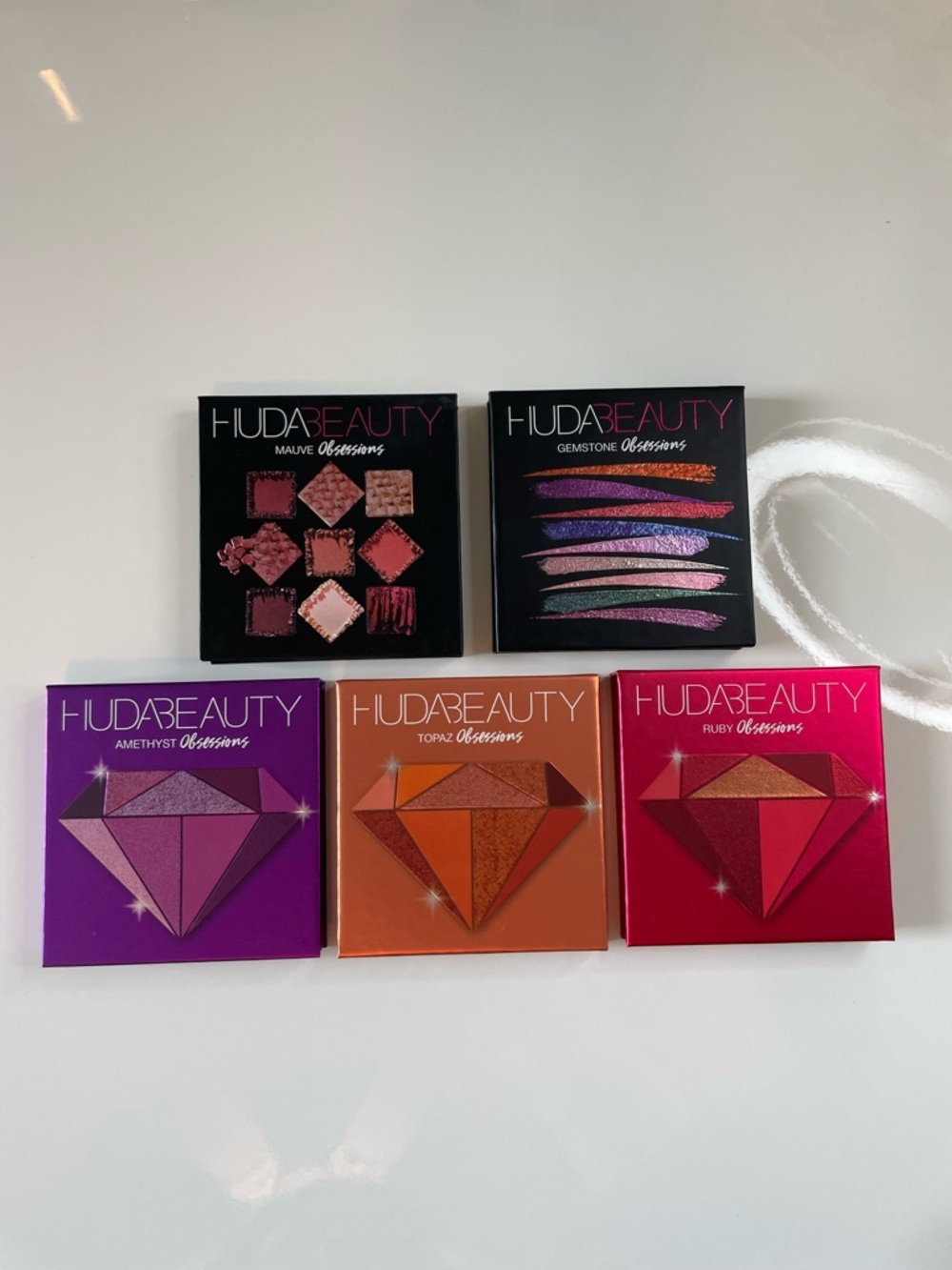 HUDA BEAUTY OBSESSIONS SET OF 5 PALETTES
